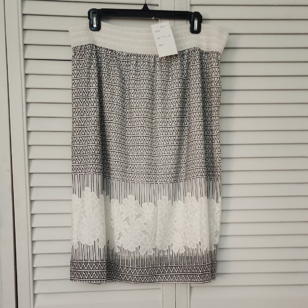 Style & Co. Gray and White Smocked Midi Skirt